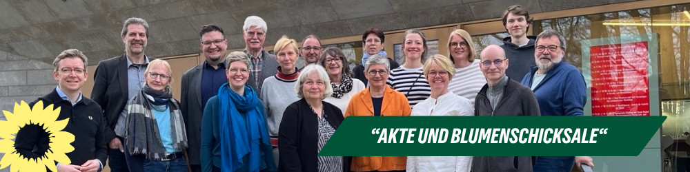 AKTE UND BLUMENSCHICKSALE